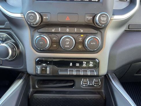 Used 2021 RAM 1500 Big Horn AWD/4WD image 30