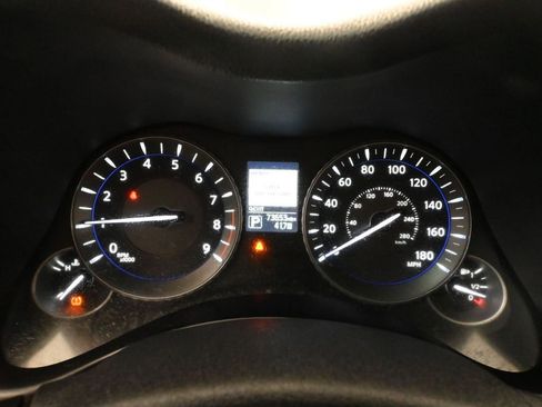 Used 2016 INFINITI Q70 L 3.7 w/ Technology Package image 33