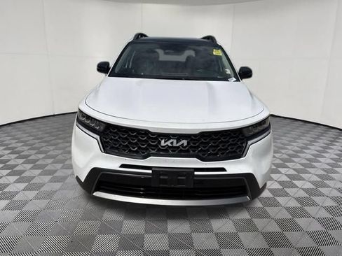 Used 2023 Kia Sorento S w/ Panoramic Sunroof Package AWD/4WD image 12