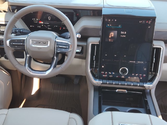 Used 2026 GMC Yukon Denali w/ Sun & Power Step Package AWD/4WD image 26