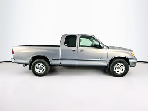 Used 2000 Toyota Tundra SR5 w/ Convenience Pkg RWD image 10