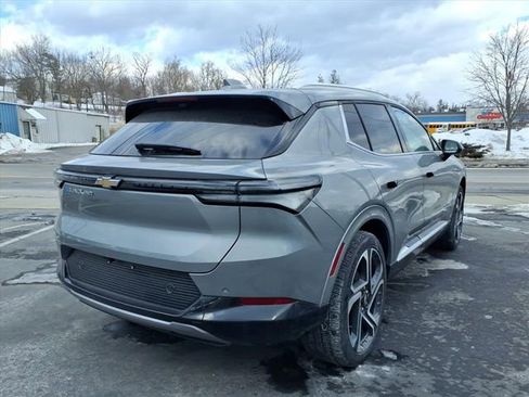 New 2026 Chevrolet Equinox EV LT image 7