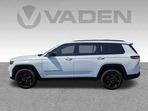 Used 2021 Jeep Grand Cherokee L Laredo RWD image 29