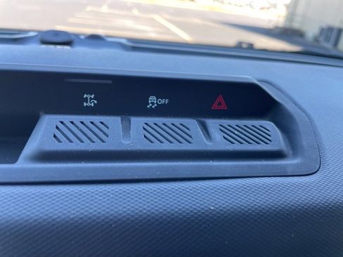 Used 2025 Ford Bronco Big Bend image 43