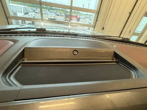 Used 2023 Ford F150 Lariat AWD/4WD image 48