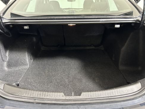 Used 2021 Chevrolet Malibu LS FWD image 22