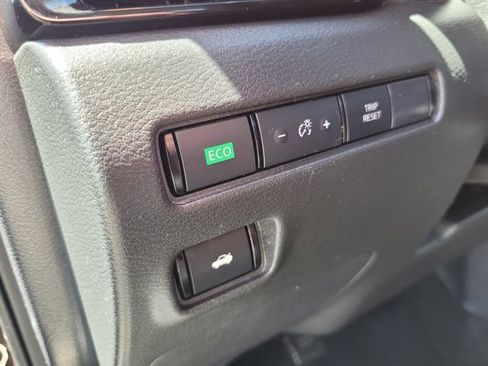 Certified 2024 Nissan Sentra SV FWD image 19