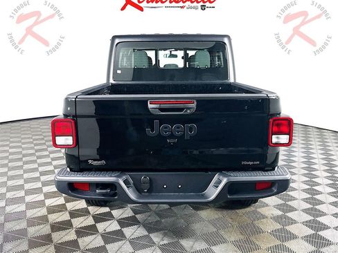 New 2026 Jeep Gladiator Sport image 6