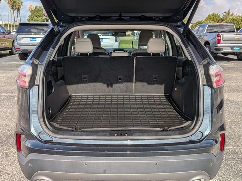 Used 2022 Ford Edge Titanium AWD/4WD image 31
