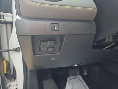 Used 2024 Chevrolet Colorado ZR2 w/ ZR2 Convenience Package III AWD/4WD image 20