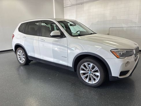 Used 2016 BMW X3 xDrive28i w/ Driver Assistance Package AWD/4WD image 2