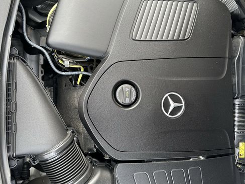 Certified 2025 Mercedes-Benz C 300 4MATIC Sedan image 35