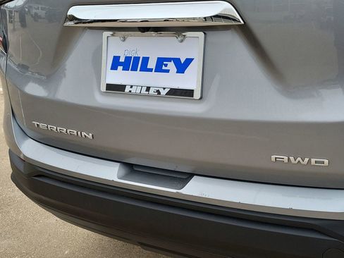 Certified 2024 GMC Terrain SLE image 30