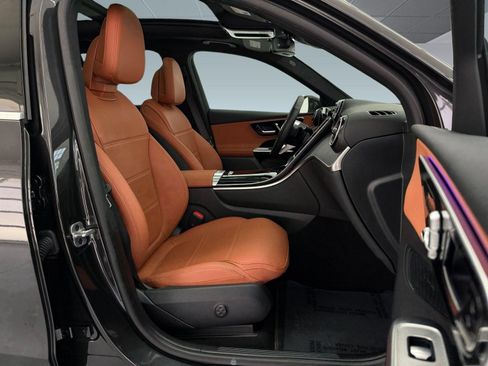 Certified 2025 Mercedes-Benz GLC 350e 4MATIC image 23