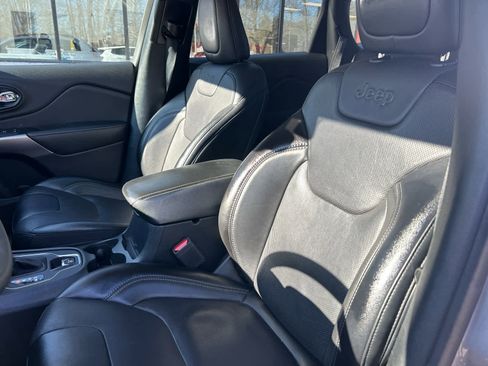 Used 2022 Jeep Cherokee Latitude Lux image 15