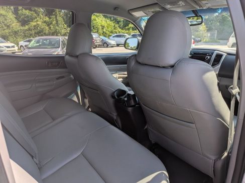 Used 2012 Toyota Tacoma 4x4 Double Cab w/ TRD Sport Pkg image 23
