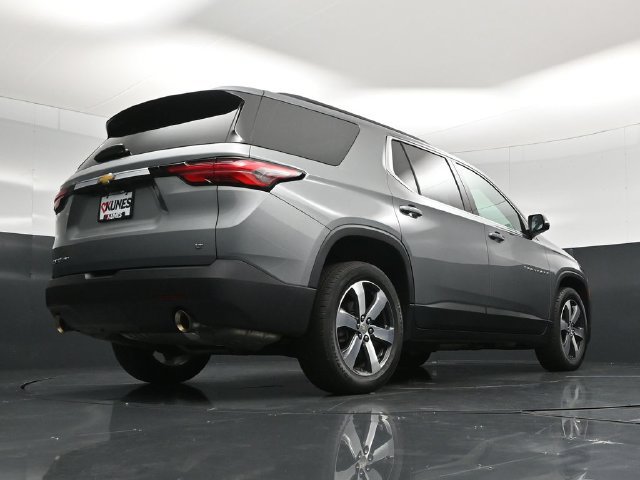 Used 2023 Chevrolet Traverse LT w/ LT Premium Package AWD/4WD image 60