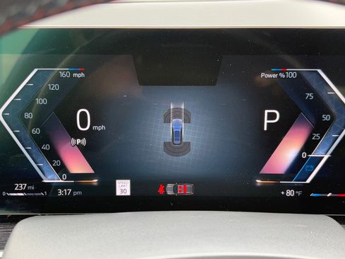 Used 2023 BMW X7 M60i w/ Executive Package image 21