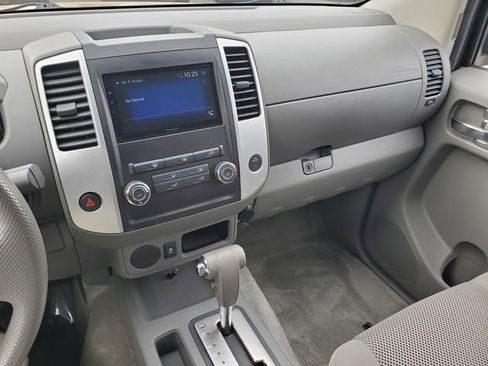 Used 2012 Nissan Frontier SV w/ SV Premium Utility Pkg image 21