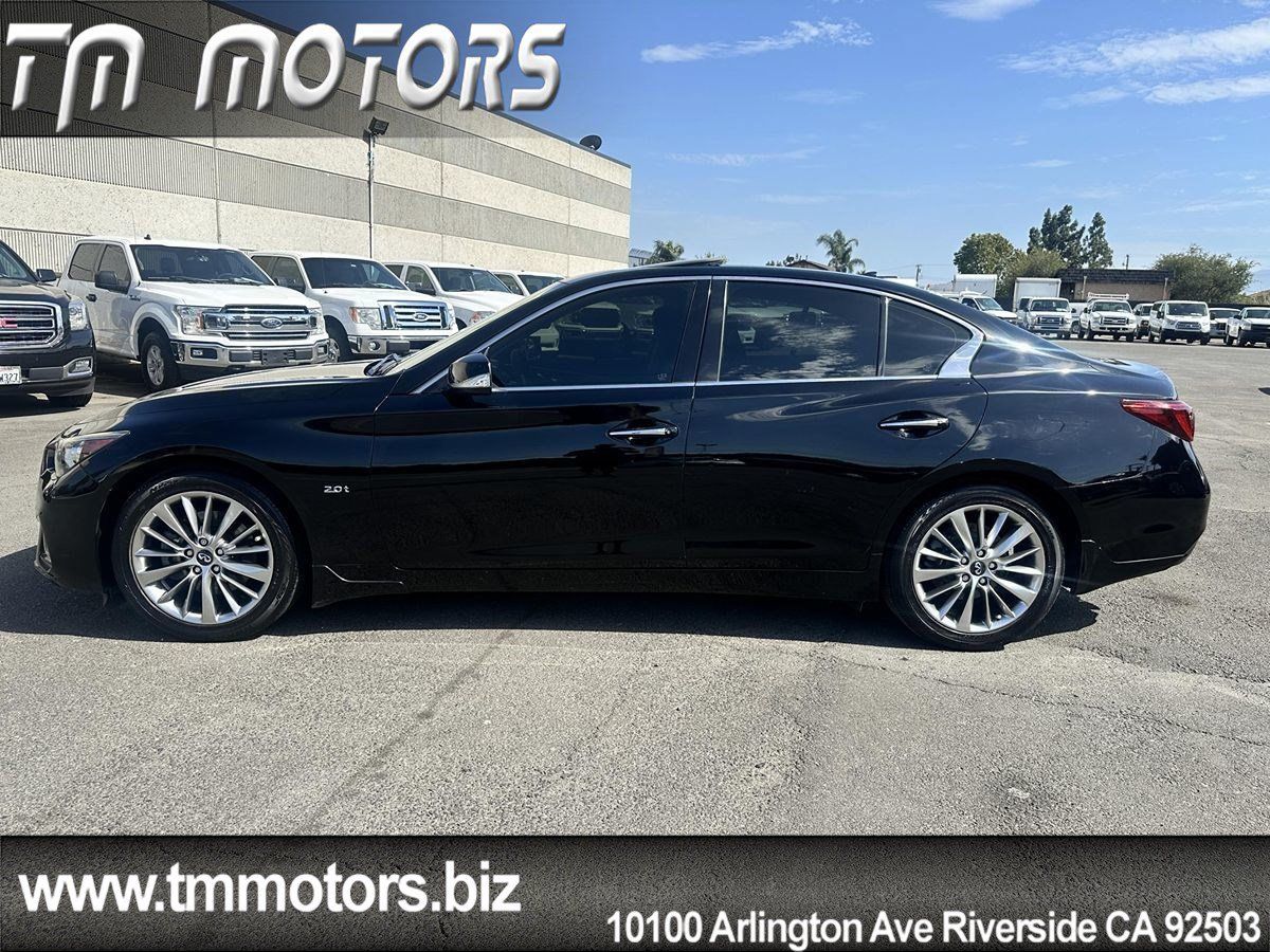 Used 2018 INFINITI Q50 Luxe RWD image 3