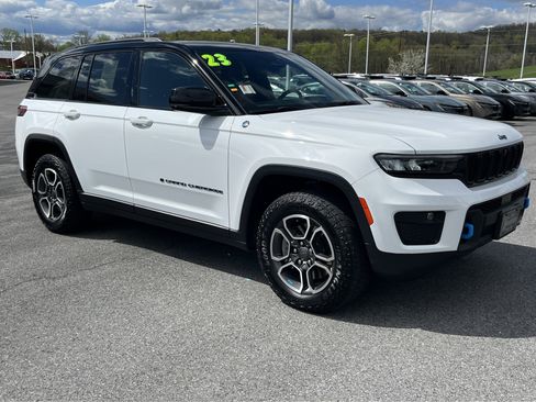Used 2023 Jeep Grand Cherokee Trailhawk AWD/4WD image 1