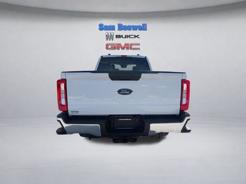 Used 2025 Ford F250 XLT AWD/4WD image 9