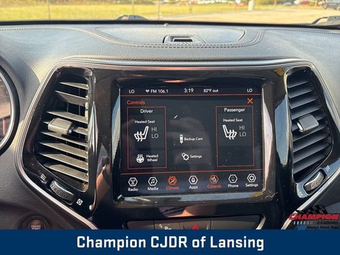 Used 2020 Jeep Cherokee Limited image 29