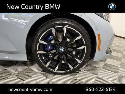 New 2026 BMW 330i xDrive Sedan w/ M Sport Package AWD/4WD image 9