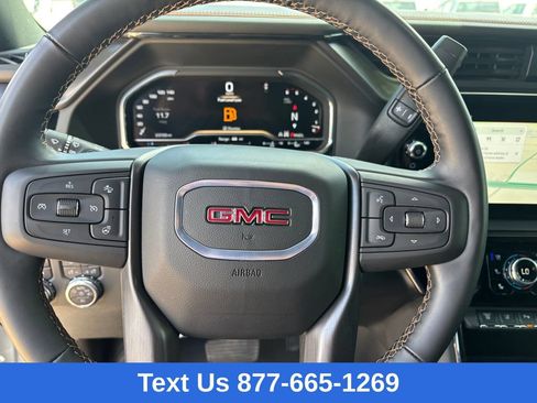 Used 2025 GMC Sierra 2500 AT4 AWD/4WD image 11