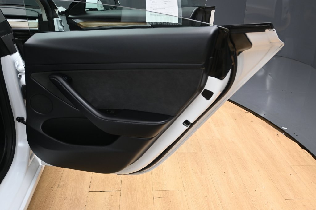 Used 2023 Tesla Model 3 Standard Range RWD image 36