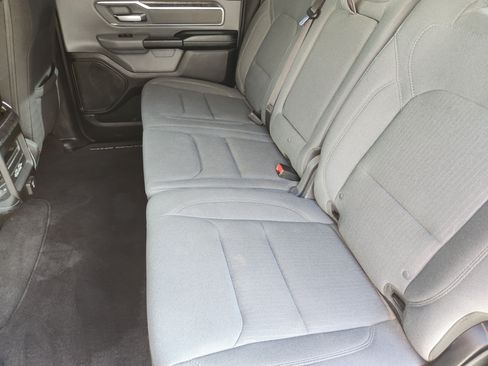 Used 2019 RAM 1500 Big Horn AWD/4WD image 30