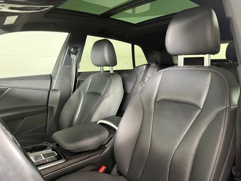 Used 2021 Audi Q8 Premium Plus w/ Premium Plus Package AWD/4WD image 5