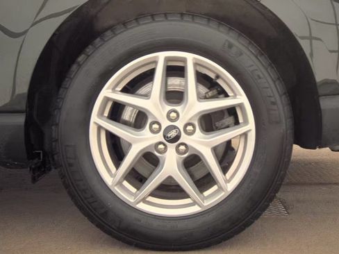 Used 2024 Ford Edge SEL w/ Convenience Package AWD/4WD image 13