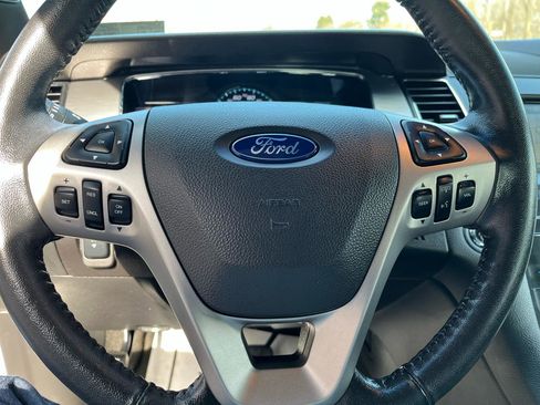 Used 2015 Ford Taurus SEL w/ Equipment Group 201A image 22