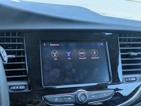 Used 2022 Buick Encore Preferred w/ Safety Package FWD image 23