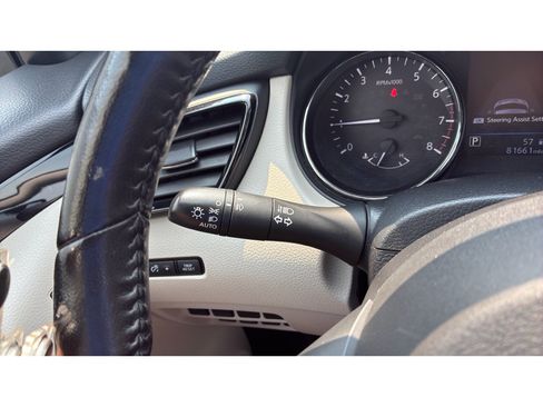 Used 2022 Nissan Rogue Sport SV w/ Technology Package AWD/4WD image 23