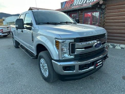 Used 2019 Ford F250 XLT w/ XLT Value Package image 2