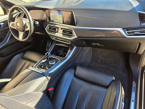 Used 2022 BMW X5 M50i w/ Premium Package image 20