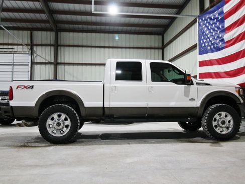 Used 2015 Ford F250 King Ranch w/ FX4 Off-Road Package image 13
