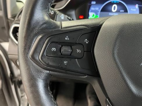 Used 2023 Chevrolet Bolt LT w/ Infotainment Package FWD image 25