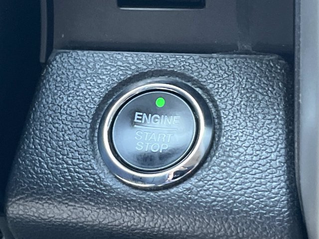 Used 2019 Ford F150 Lariat w/ Equipment Group 502A Luxury AWD/4WD image 32