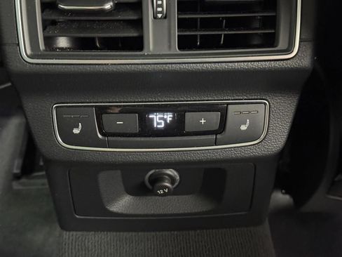 Used 2018 Audi Q5 2.0T Premium Plus w/ Premium Plus Package image 11