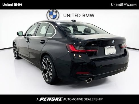 Used 2026 BMW 330i xDrive Sedan w/ Premium Package AWD/4WD image 7