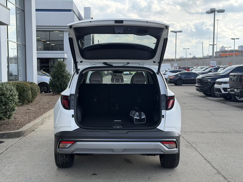 New 2026 Hyundai Tucson SEL image 11