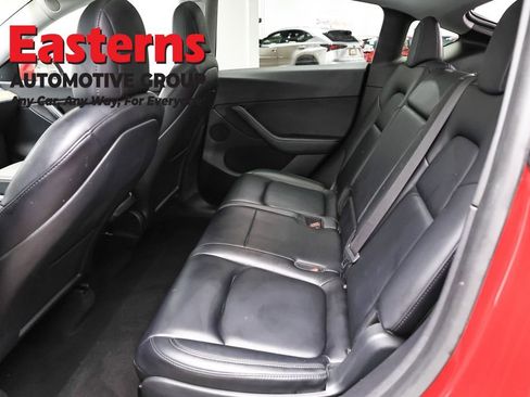 Used 2021 Tesla Model Y Long Range AWD/4WD image 16