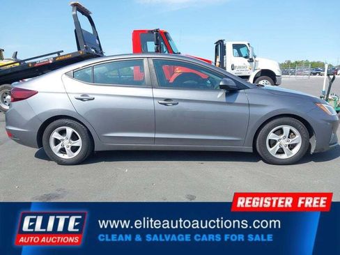 Used 2019 Hyundai Elantra SE w/ Cargo Package image 25
