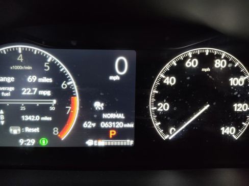 Used 2023 Honda Pilot Touring image 26