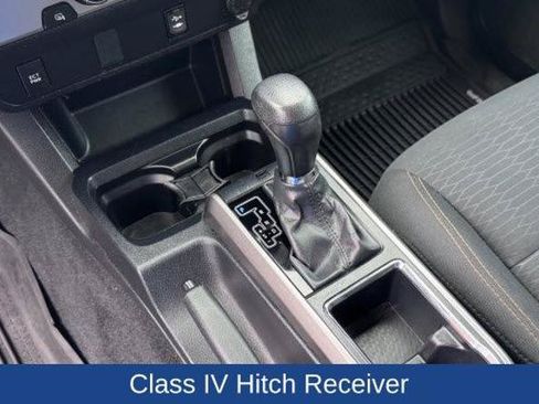 Used 2017 Toyota Tacoma SR5 w/ Tow Package RWD image 18