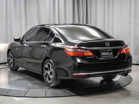 Used 2017 Honda Accord LX image 6