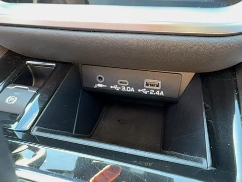 Certified 2025 Subaru Outback Premium w/ Popular Package #1A image 27